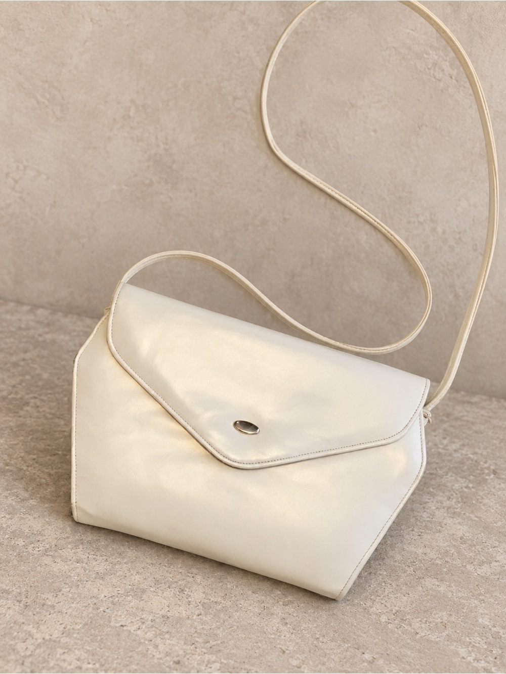 Vintage 90s Cream Envelope Crossbody Shoulder Bag Minimalist Y2K